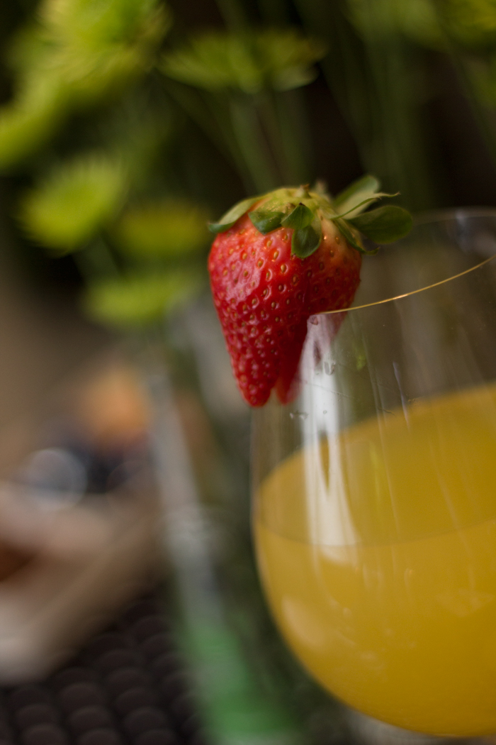 orange-juice-and-strawberry