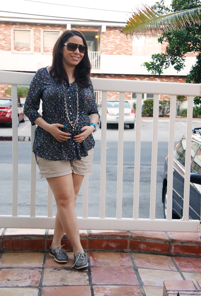 floral-maternity-top