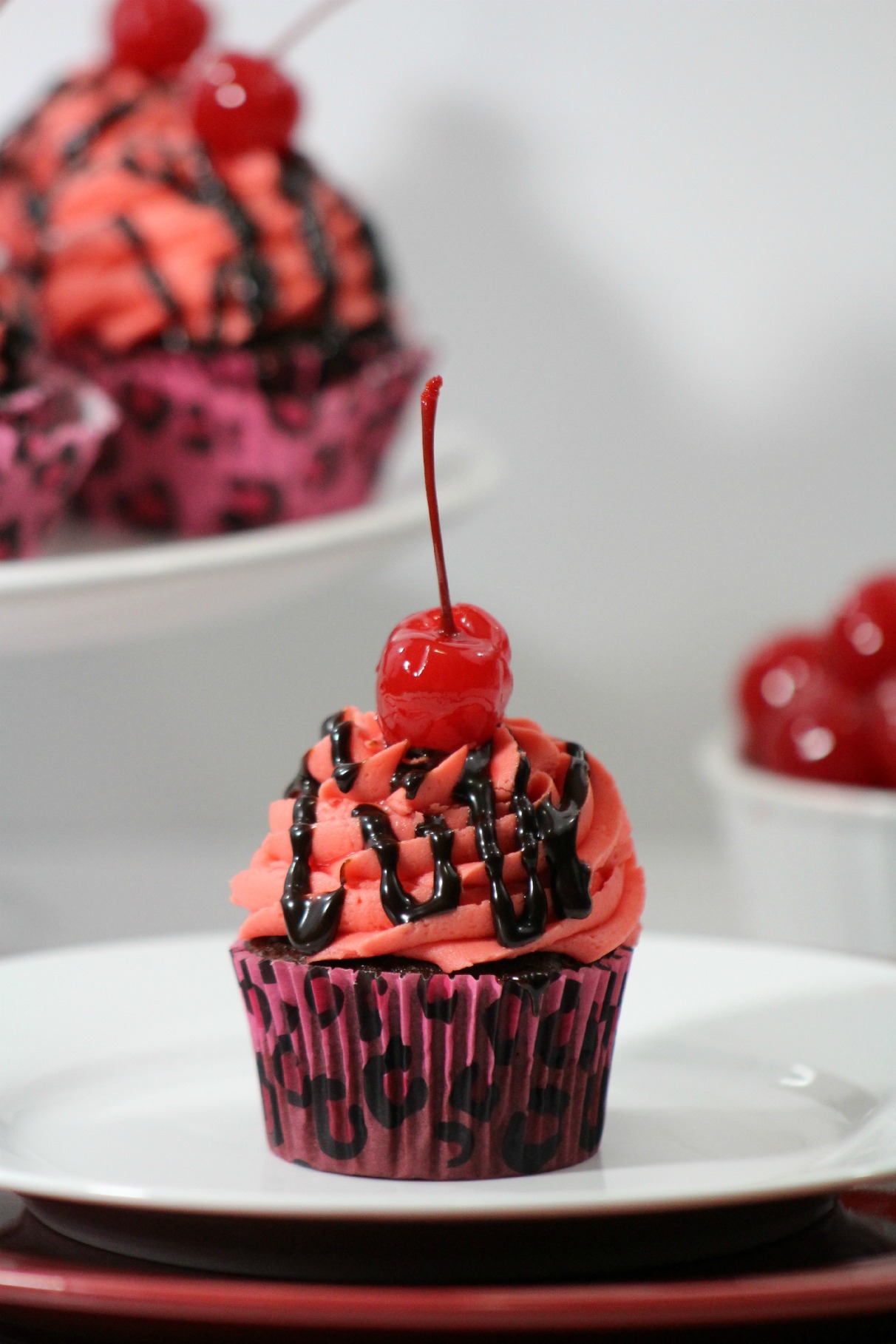 Chocolate Cherry Cupcakes 