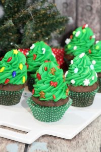 Christmas Tree Cupcakes With Green Frosting