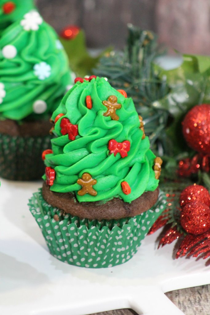 Christmas Tree Cupcakes With Green Frosting