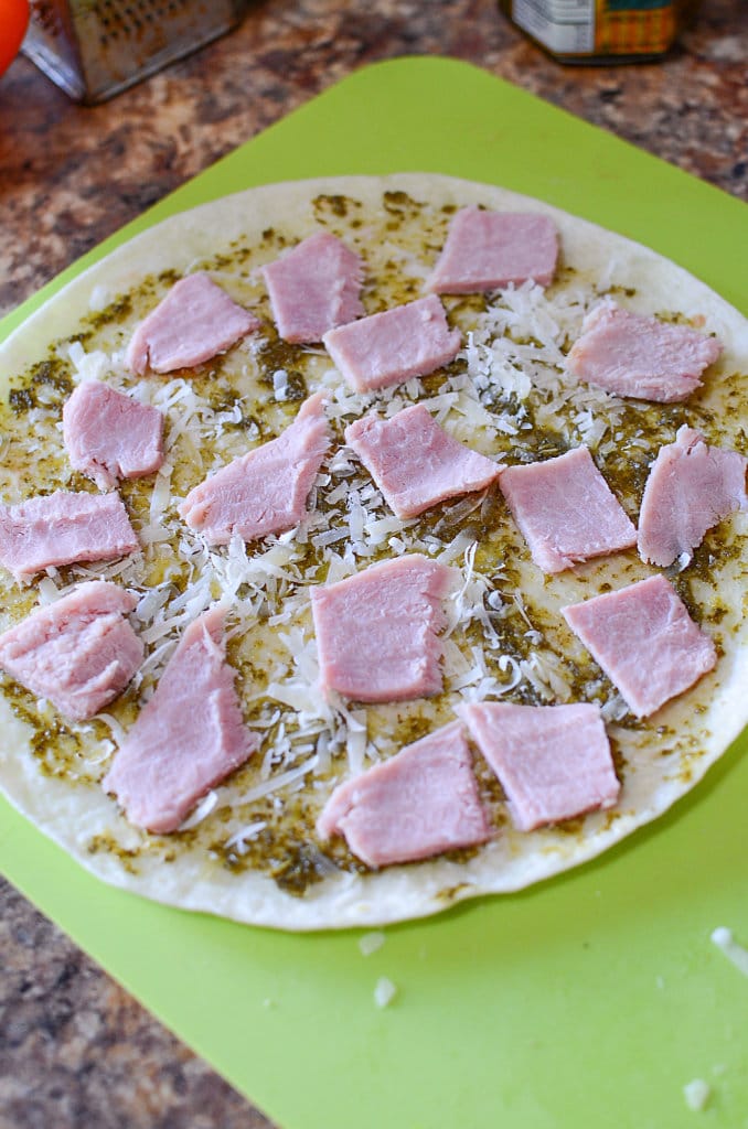 Ham and Herbed Bocconcini Tortilla Pizza pro 6