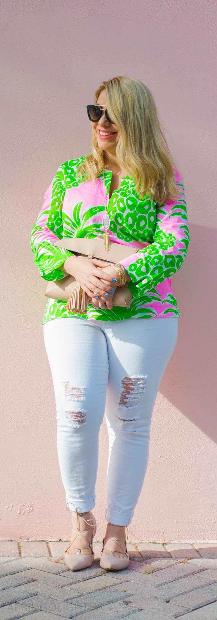 Cooler in Cotton Lilly Pulitzer Tunic Top and white jeans (1 of 1)-2