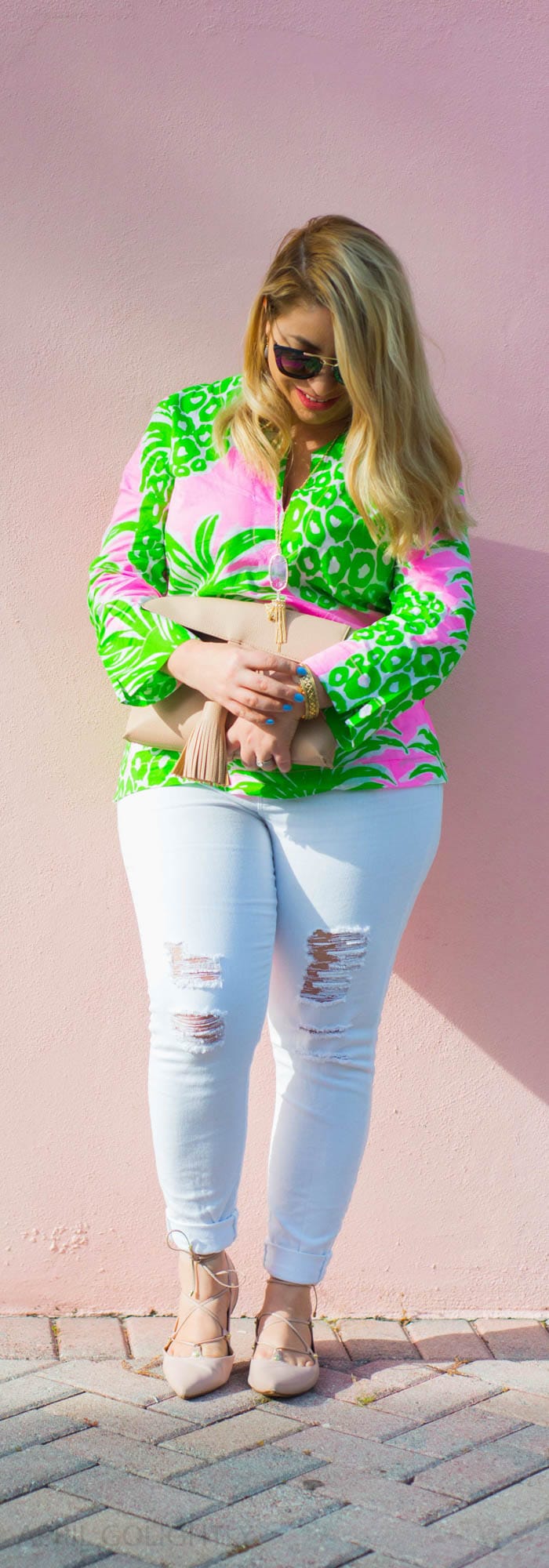 Cooler in Cotton Lilly Pulitzer Tunic Top and white jeans (1 of 1)-3