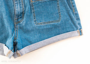 HEM SWITCHING SHORTS