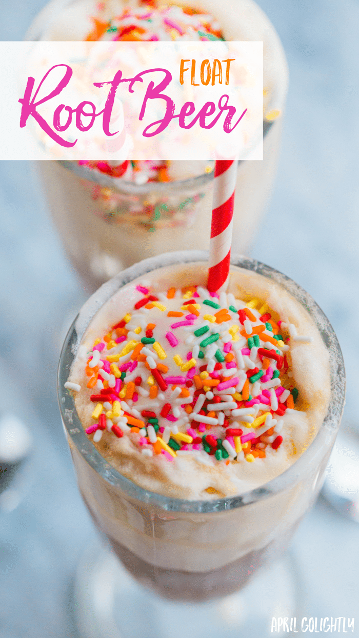 In honor of national root beer float day, I am excited to share with you a light root beer float recipe that is super easy to make