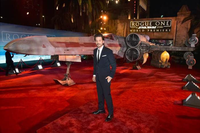 rogue-one-premiere-21-of-27
