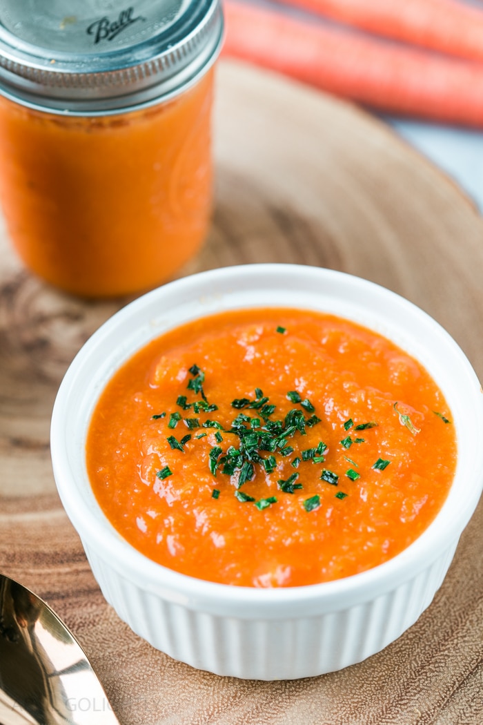 Extremely easy pressure cooker carrot soup recipe made in the Instant Pot pressure cooker mode with carrots, onions, garlic and ginger to help cleanse 