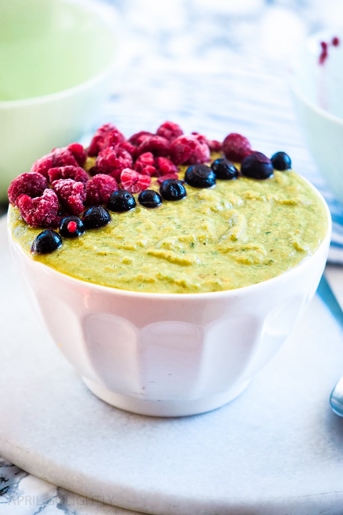 green-smoothie-bowl-8-of-9