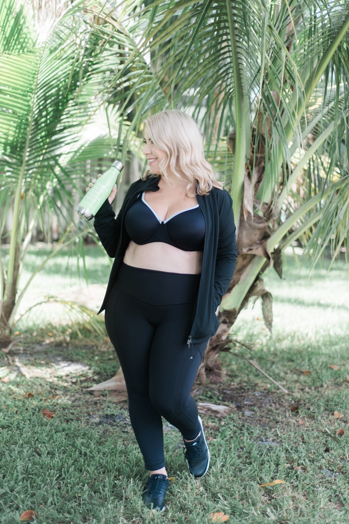 Workout Outfit Ideas for Curvy Women - April Golightly