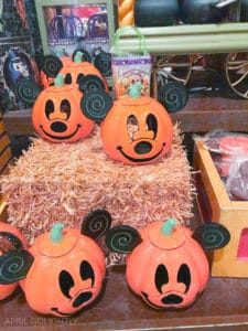 10 Reasons to Go to Mickey's Halloween Party - April Golightly