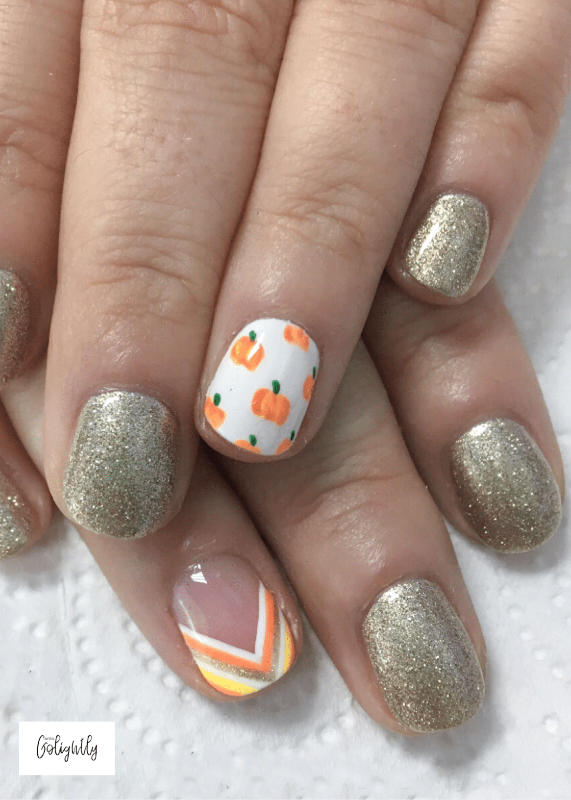 Pumpkin Nail Art for fall nails 