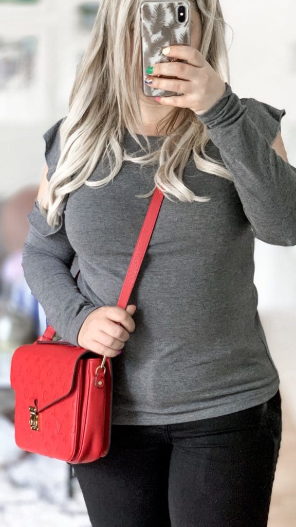 20 Red Bag Outfit Ideas: Put Your Best Face Forward