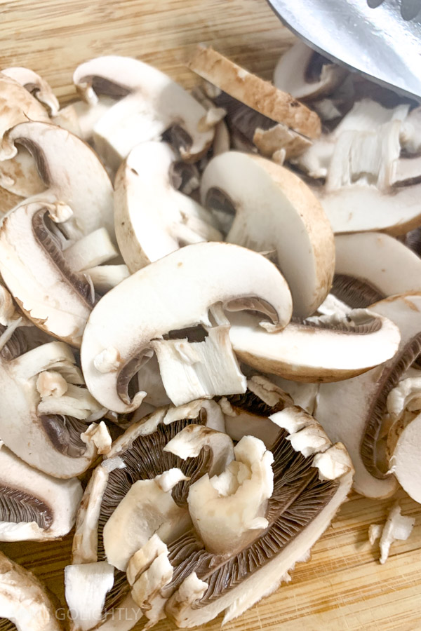 Slice Mushrooms 