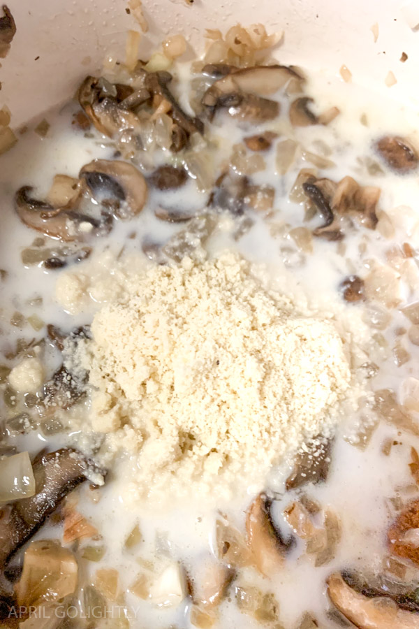 Almond Flour Cream of Mushroom Soup 