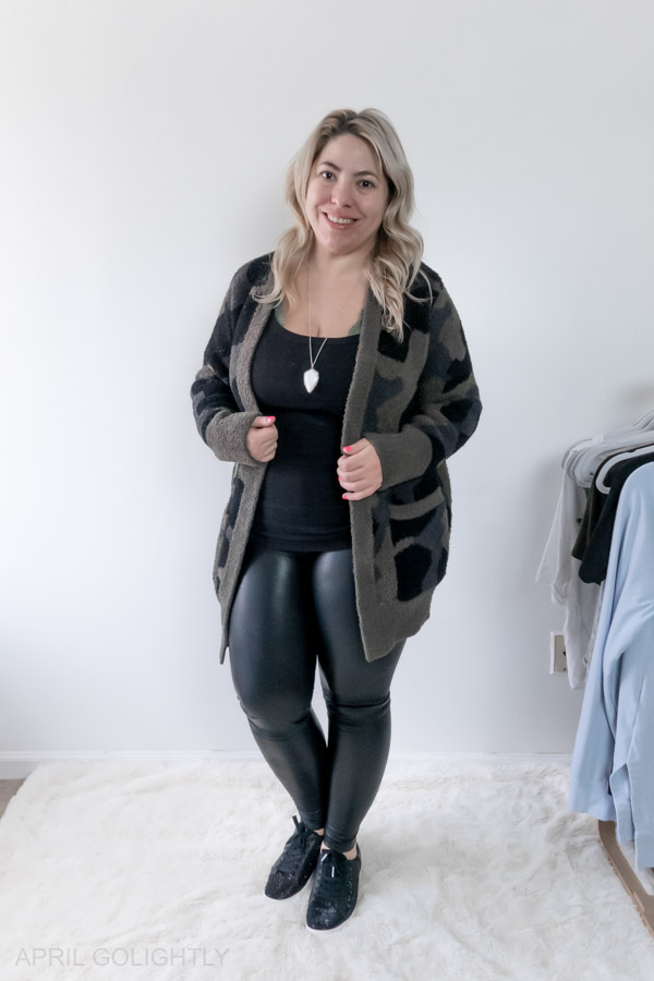 faux leather leggings outfits