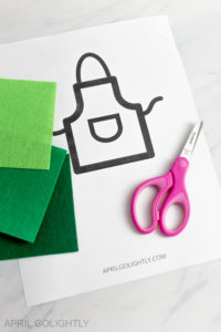Elf on the Shelf Apron Pattern &amp; Tutorial - April Golightly